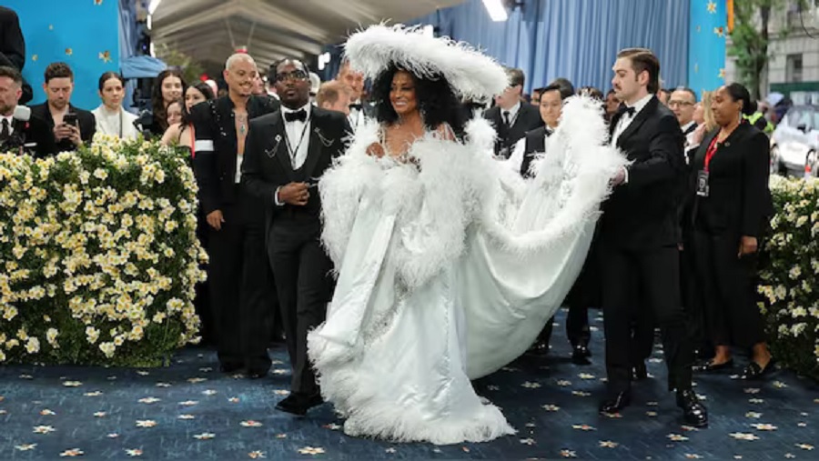 DIANA ROSs1