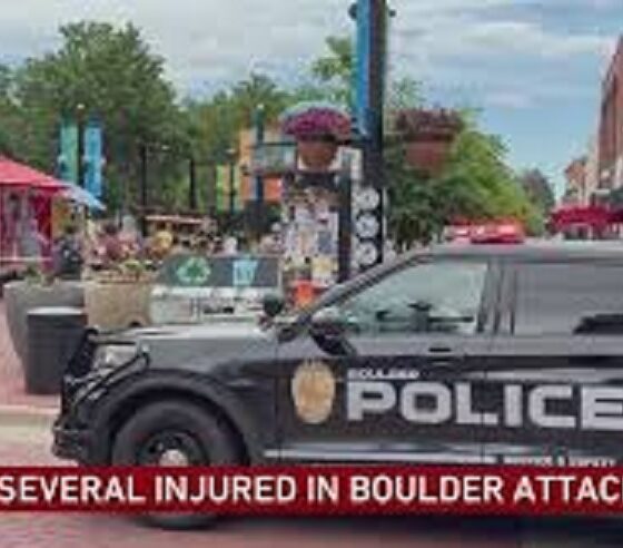 boulder attack police