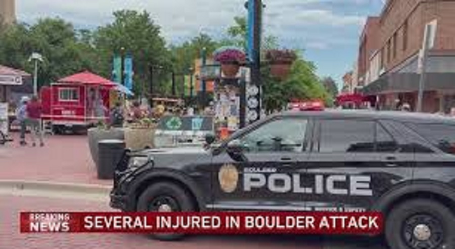 boulder attack police