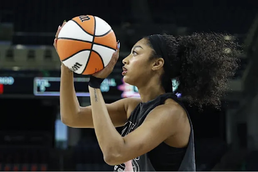angel reese wt ball